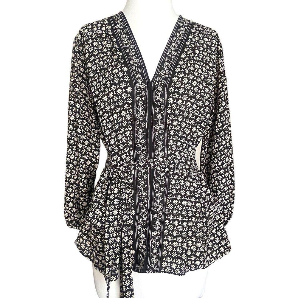 MAX STUDIO Floral Blouse Women's Size M Black & White Long Sleeve Elastic Waist